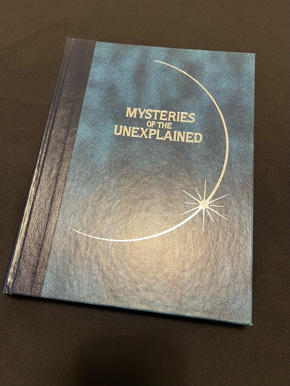 Reader’s Digest Mysteries of the Unexplained 
Hardcover Book - Blue Cover